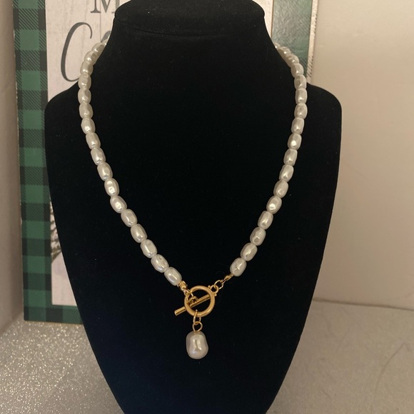 STATEMENT NECKLACE - Picture 3 of 13